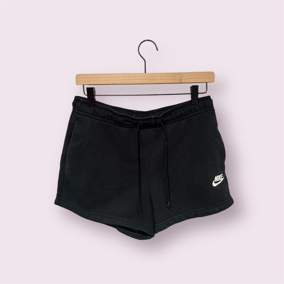 Nike Women's Athletic Black Shorts - Picture 1 of 8